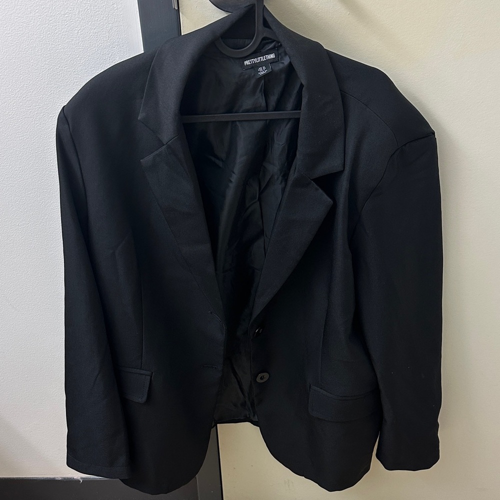Pretty Little Thing : Women’s Oversize Black Blazer